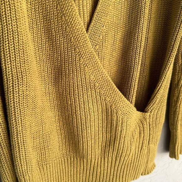 Forever 21 size small cross front knitted sweater mustard - Picture 3 of 4
